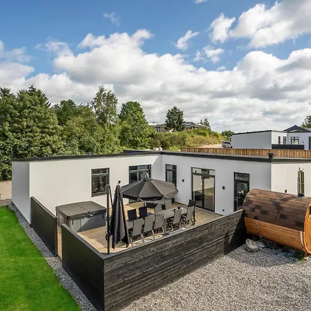 Lovely In With Indoor Swimming Pool
